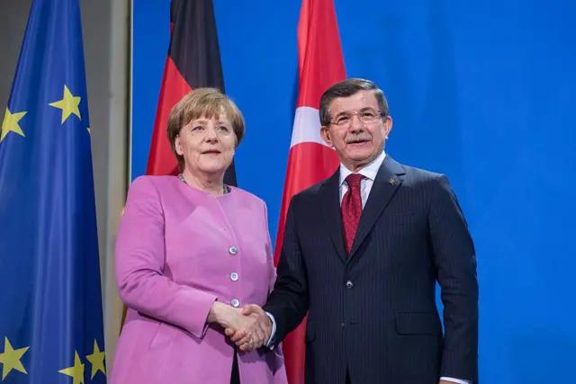 Angela Merkel ve Ahmet Davutoğlu