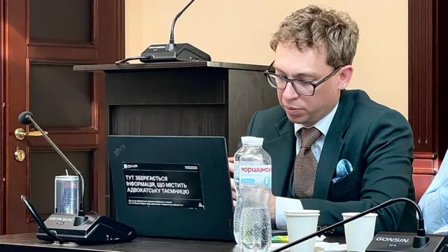 Адвокат Мудрої Артем Крикун-Труш, ВАКС, 21 серпня 2026 року