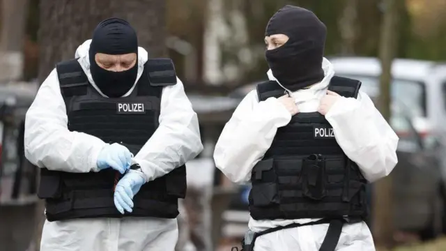 Polis baskını