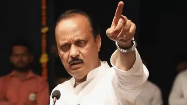 अजित पवार 