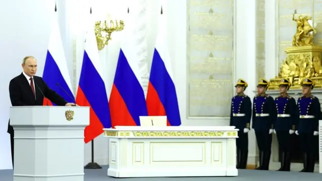 ইউক্রেন যুদ্ধ শুরুর পরই রাশিয়ায় এলজিবিটি-বিরোধী আইন করার প্রক্রিয়া শুরু হয়