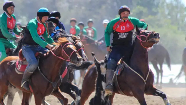 Жаштык командасынын чабуулу