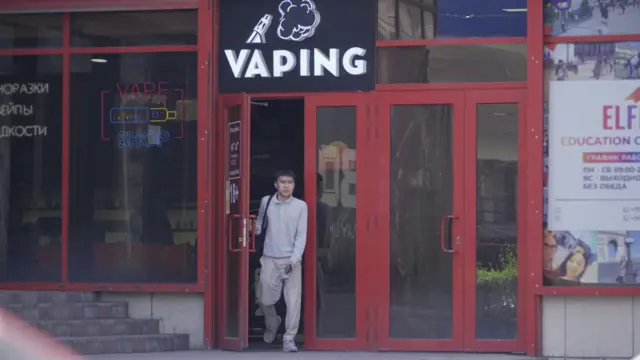 Соңку жылдары электрондук тамеки саткан дүкөндөр көбөйүүдө