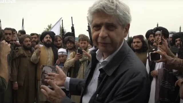 کسری ناجی