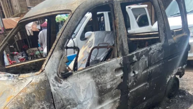 ụgbọala a gbara ọkụ n'Izombe n'ọnwa June 2022