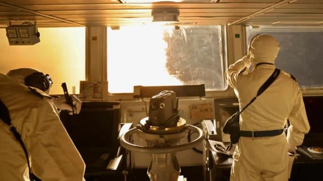 إطلاق صواريخ على مواقع للحوثيين