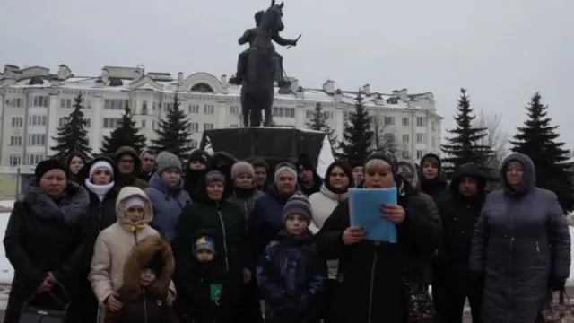 Аскерге кошумча чакырылган орусиялыктар кан майданга жетээр замат тууган-туушкандары алардын акыбалы жөнүндө аскер жетекчилигине жана президент В.Путинге байма-бай кайрылуу жасай башташты. 