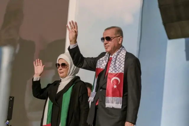 Le président Recep Tayyip Erdoğan et son épouse