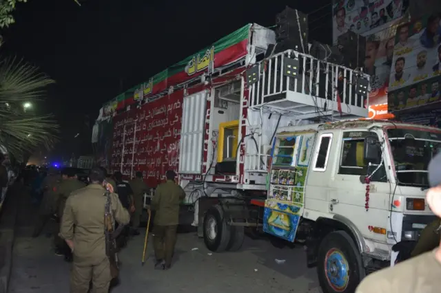 عمران خان، کنٹینر