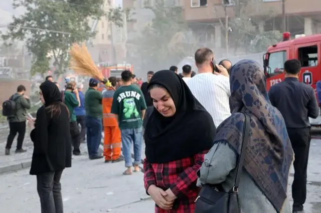 इस्रायली हल्ल्यात इराणचे वैज्ञानिक, वरिष्ठ लष्करी अधिकारी यांच्यासोबत सामान्य नागरिकही मारले गेले.