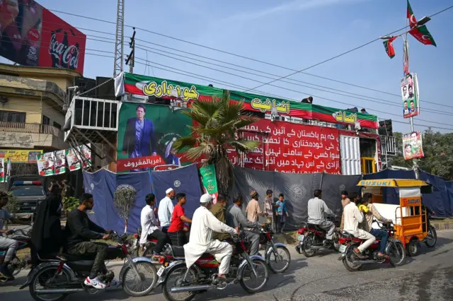 عمران خان، کنٹینر