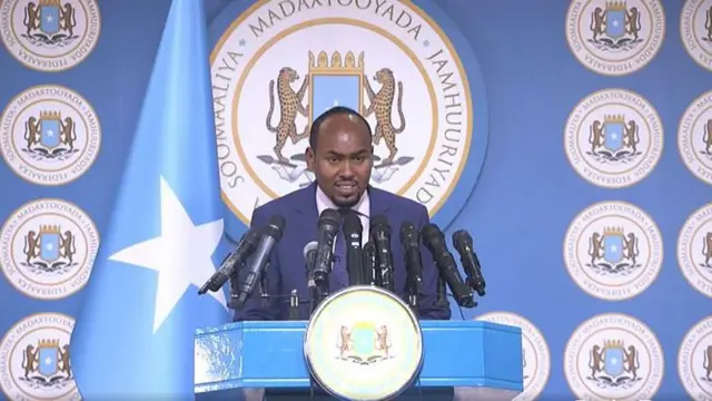 dubbi-himaa Pireezidant Hasan Sheeyik Mohaammad