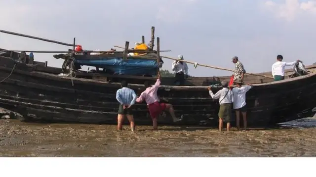 ရခိုင်ပြည်နယ် ဒုက္ခသည်စခန်းကနေထွက်ပြေးလာတဲ့ မွတ်ဆလင်ဒုက္ခသည်တွေ (ပုံဟောင်း)