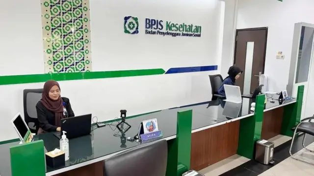 Suasana pelayanan di Kantor BPJS Kesehatan Banjarmasin, Senin (17/2/2025).