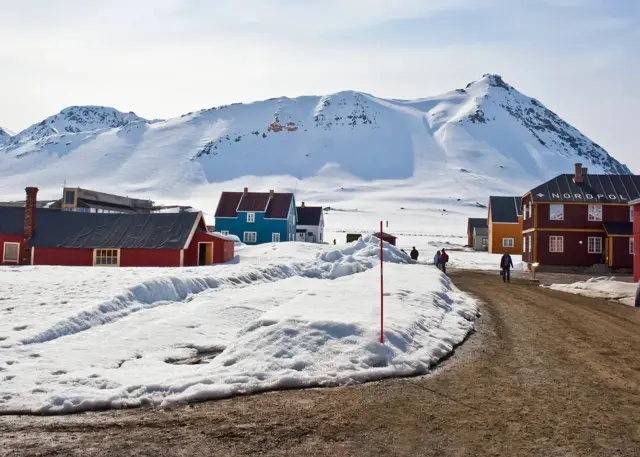 Ny-Ålesund est la colonie civile la plus septentrionale du monde