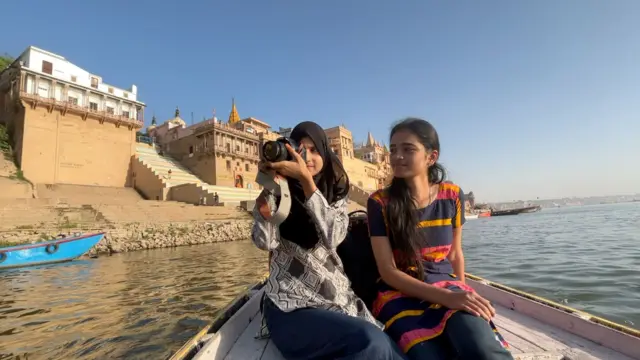 काव्या आणि नूर 