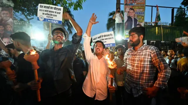 Mormii barattootaa Indiyaa