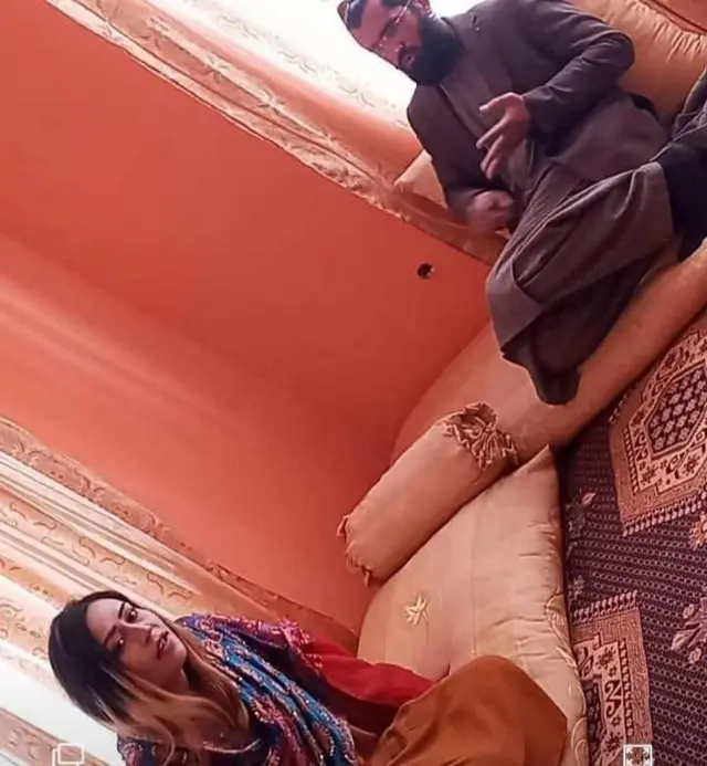 خوستی و الهه