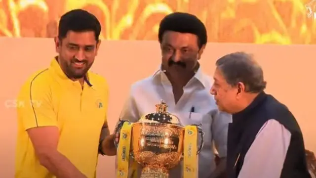 தோனிக்கு செல்லுமிடமெல்லாம் சிறப்பு