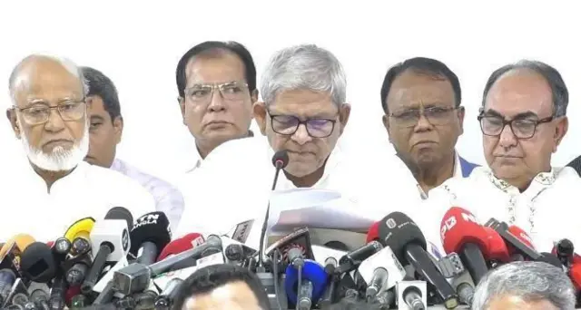 গত তেসরা নভেম্বর দলীয় প্রার্থীদের নাম ঘোষণা করেন বিএনপির মহাসচিব মির্জা ফখরুল ইসলাম আলমগীর। 