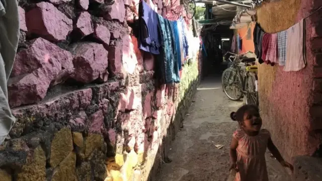 منت کے سامنے