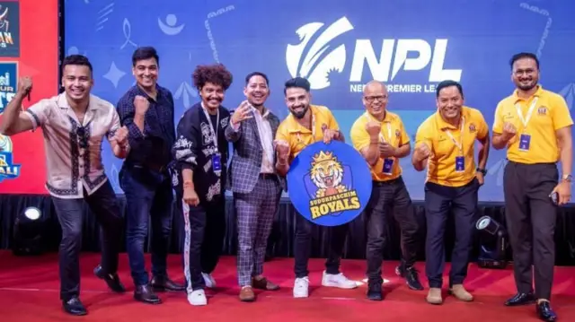 करोडौँको लगानी, विदेशी खेलाडीहरूको ठूलो सङ्ख्या र समर्थकको उत्सुकताले चर्चाको उत्कर्षमा रहेको नेपाल प्रिमिअर लीग (एनपीएल) शनिवार सुरु हुँदैछ