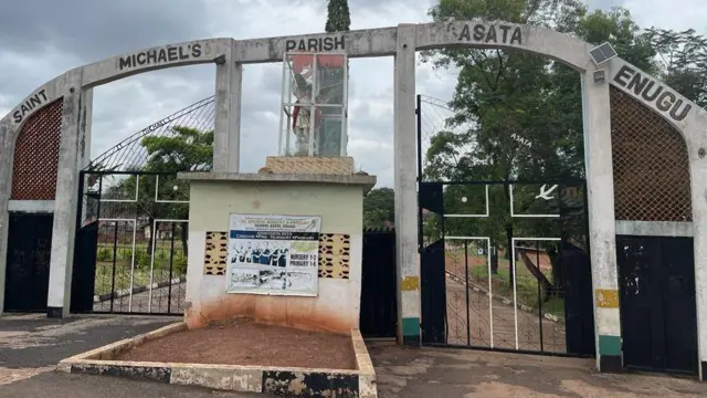 Ụlọakwụkwọ St. Michael dị n'Asata