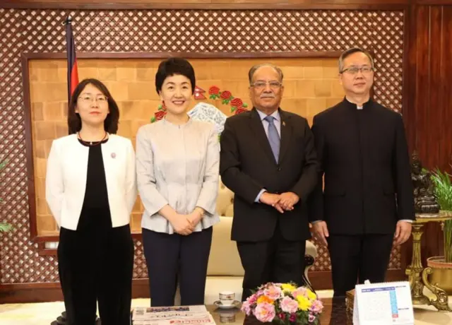 प्रधानमन्त्री प्रचण्डसँग 