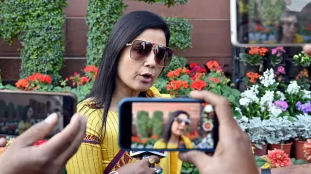 महुआ मोइत्रा