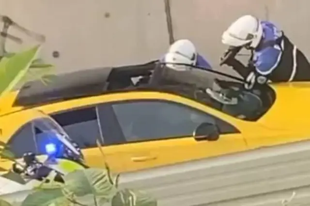 Yarashwe n'umupolisi amwegereye