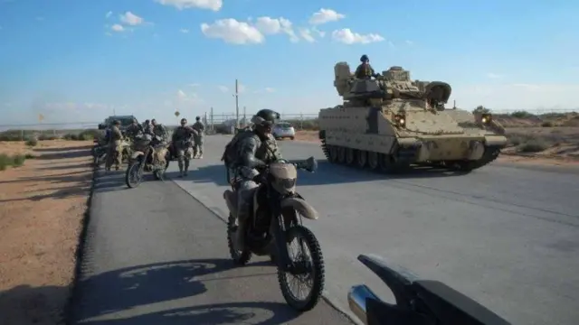 Російські військові, мототехніка, гетті 