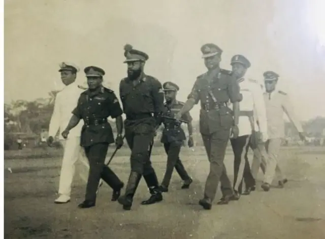 Alexander Madiebo na Emeka Ojukwu