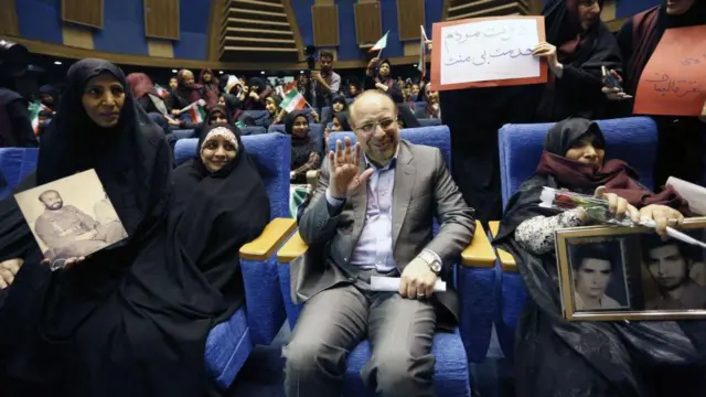 বাগের গালিবাফ দীর্ঘদিন সেনাবাহিনীর উচ্চ পদে দায়িত্ব পালন করেছেন