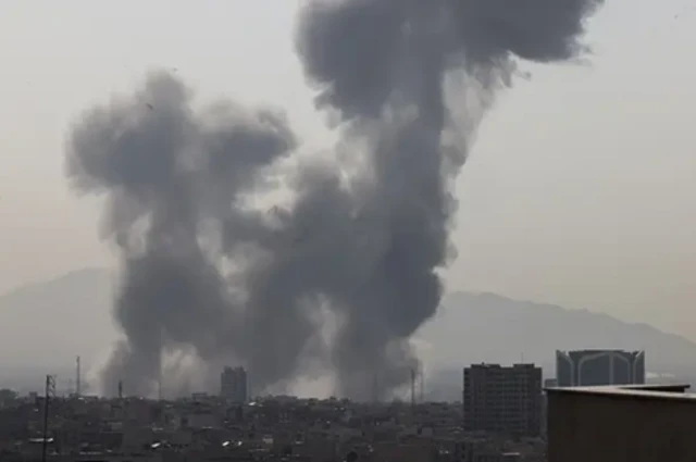 เสียงระเบิดดังสนั่นในกรุงเตหะราน ขณะที่อิสราเอลประกาศว่าได้เริ่มการโจมตีอิหร่านแบบ "ชิงลงมือก่อน" แล้ว