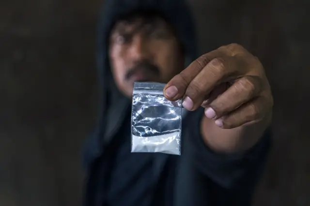 நடிகர் ஸ்ரீகாந்த், போதைபொருள், கோலிவுட், திரையுலகம், குற்றம்