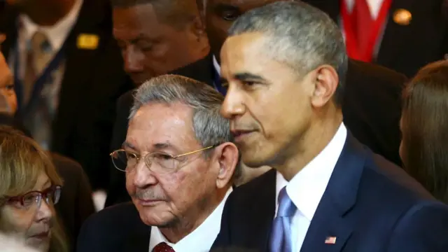 राउल कास्त्रो और बराक ओबामा