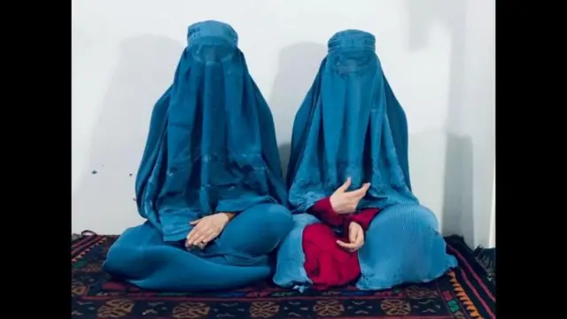 دو خواهر آوازخوان افعان