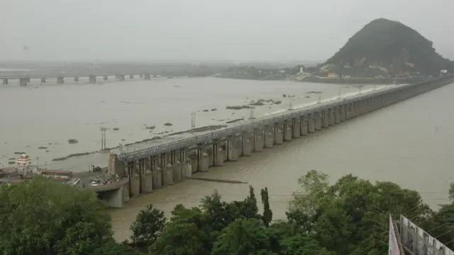 ప్రకాశం బరాజ్ 