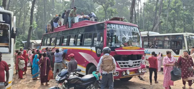 भारत जान हिँडेका नेपाली 