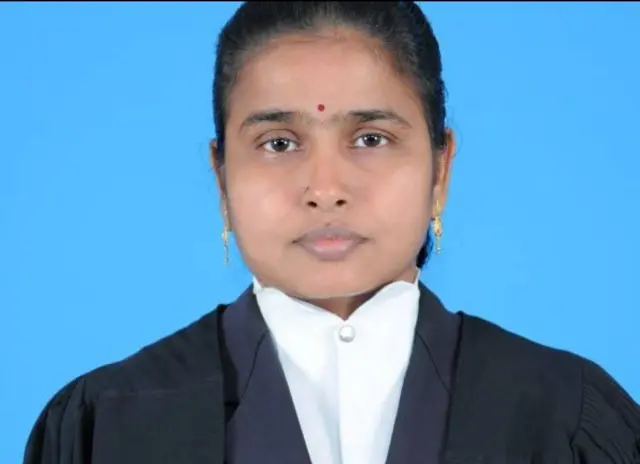 வழக்கறிஞர் Vs போலீஸ்