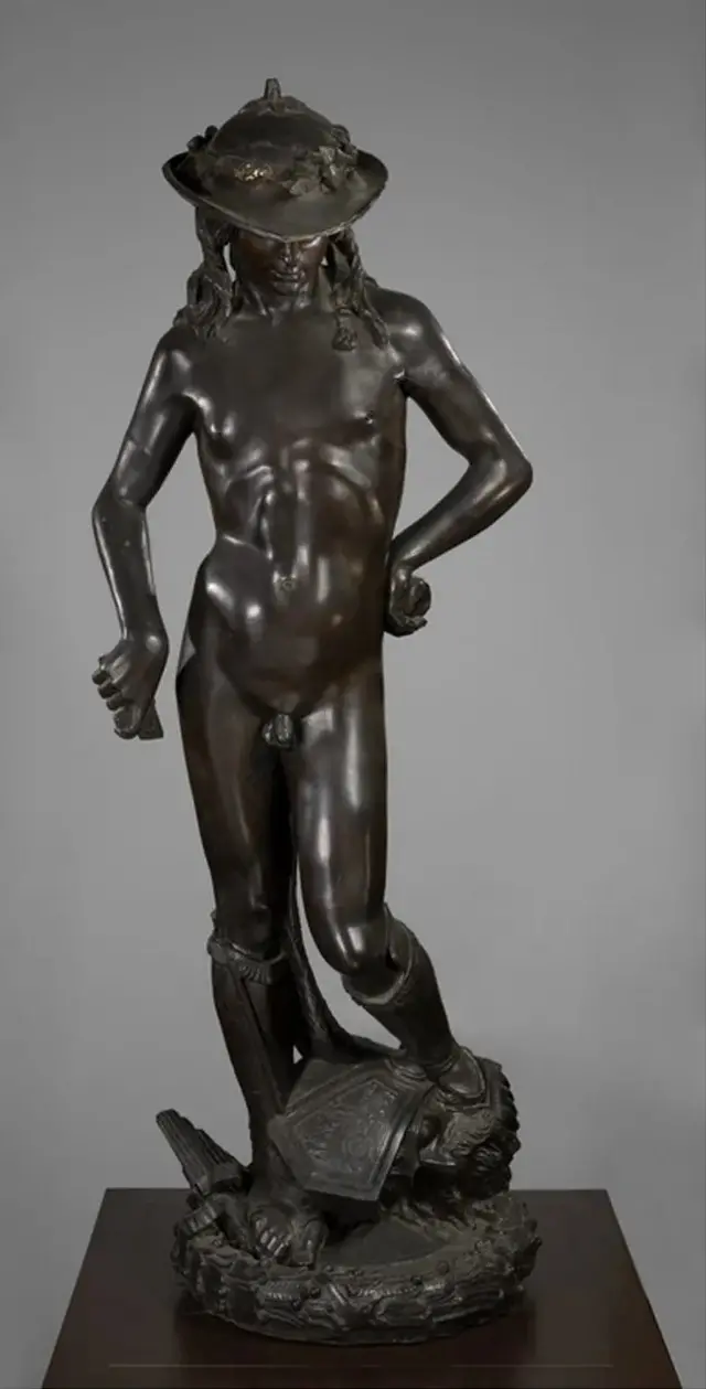 бронзова статуя юного Давида