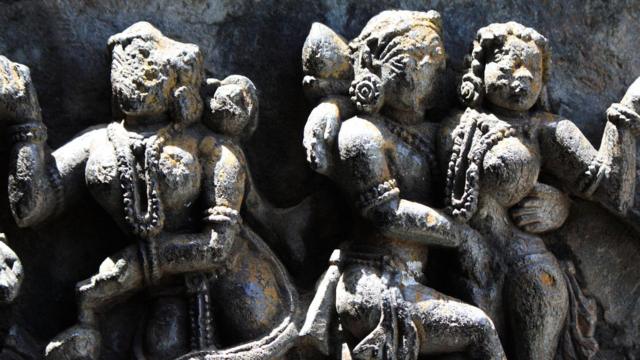 வரலாறு: சோழர் ஆட்சியில் திருமணம் செய்துகொள்ள 'திருமண வரி' செலுத்திய குடிமக்கள்