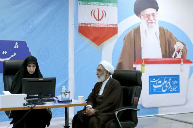 این چهاردهمین انتخاباتی است که از زمان برپایی «جمهوری اسلامی» برای انتخاب رئیس‌جمهور در ایران برگزار می‌شود