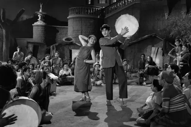 شری 420 راج کپور کی مقبول ترین فلموں میں سے ایک ہے