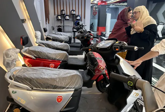 الیکٹرک بائیکس، پاکستان