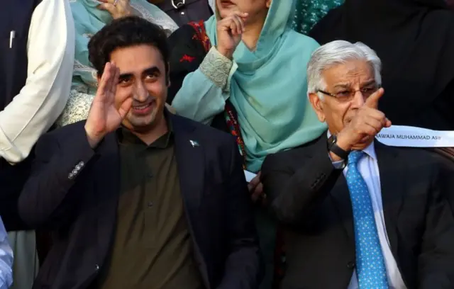 પીપીપી નેતા બિલાવલ ભુટ્ટો અને ખ્વાજા આસિફ