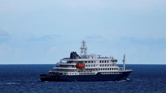 MV Hondius покинул Тенерифе в понедельник