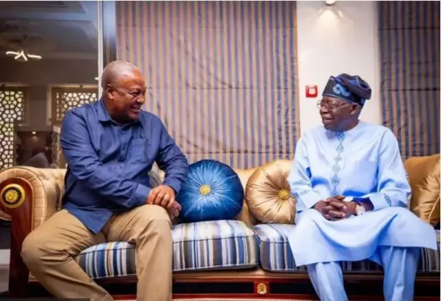 Aarẹ John Mahama pẹlu Aarẹ Tinubu.