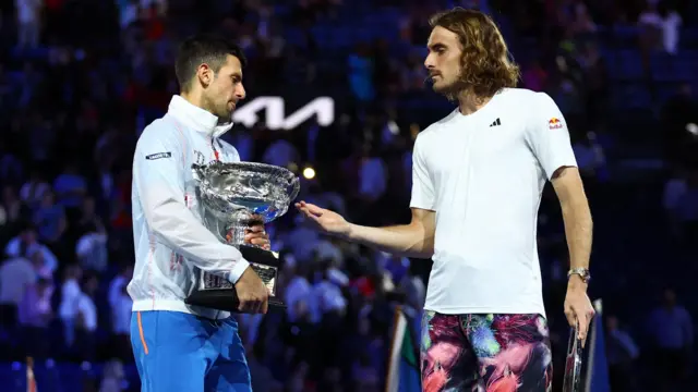 جوکوویچ و سیتسی پاس