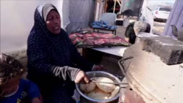 Abahungiye Rafah baratekewe n'ubwoba